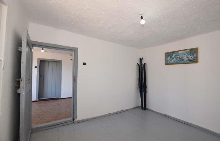 Image No.32-3 Bed House for sale