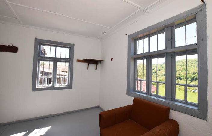 Image No.41-3 Bed House for sale