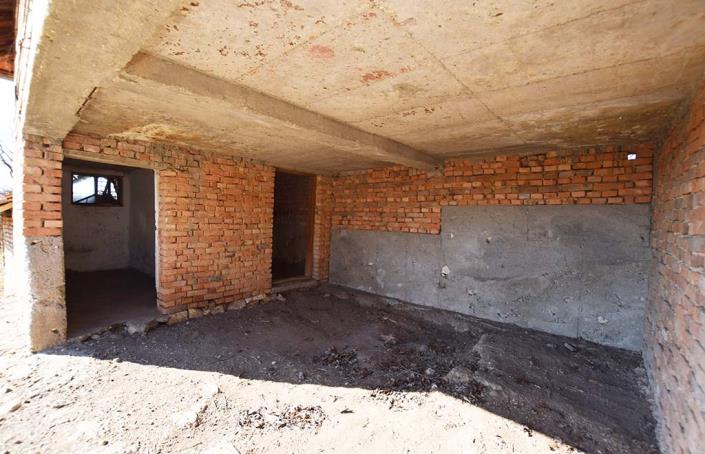 Image No.52-2 Bed House for sale