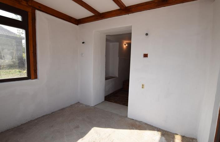 Image No.10-2 Bed House for sale