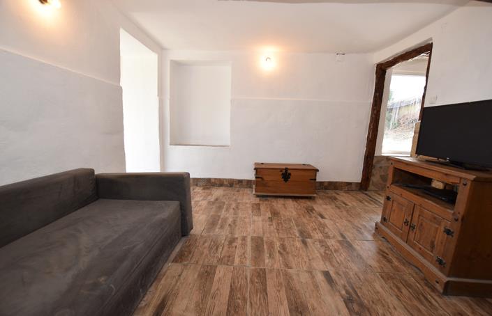 Image No.13-2 Bed House for sale