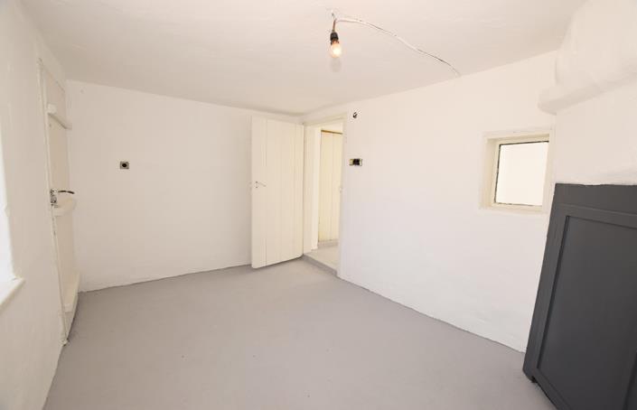 Image No.17-4 Bed House for sale