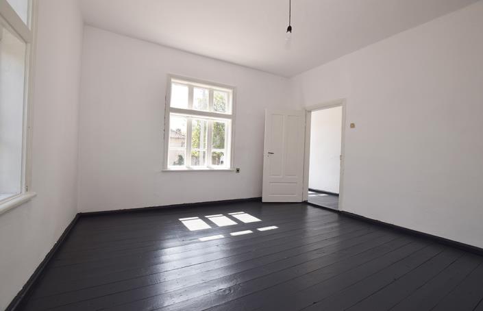 Image No.24-4 Bed House for sale