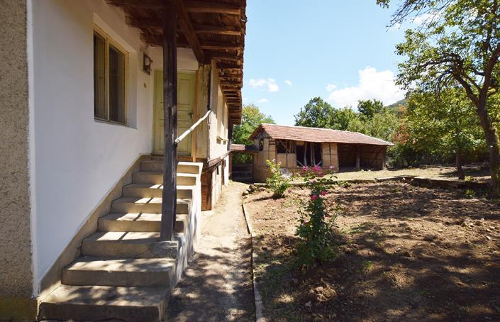 Image No.8-2 Bed House for sale