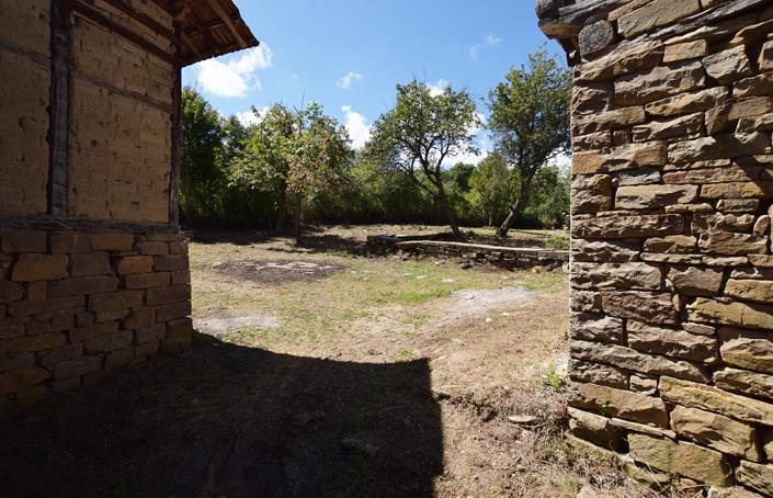 Image No.45-2 Bed House for sale