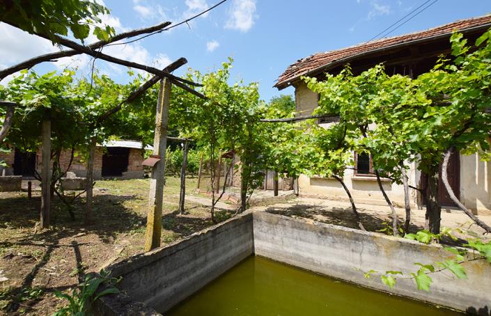 Image No.35-2 Bed House for sale