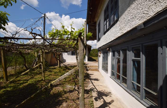 Image No.6-4 Bed House for sale