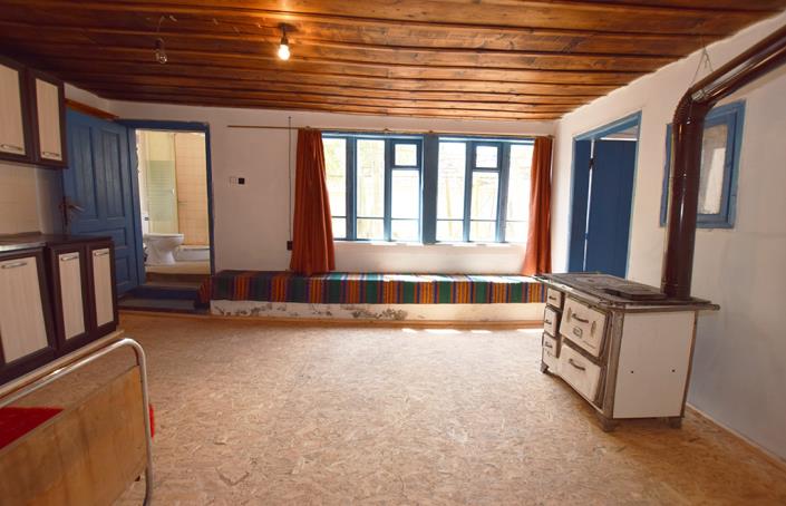 Image No.14-4 Bed House for sale