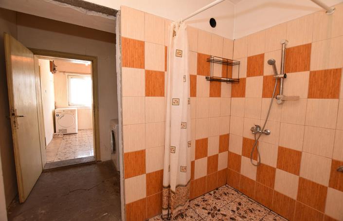 Image No.35-1 Bed House for sale