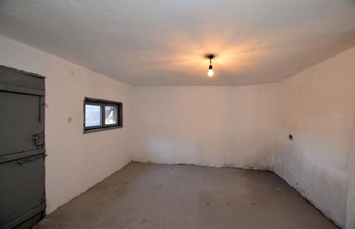 Image No.27-3 Bed House for sale