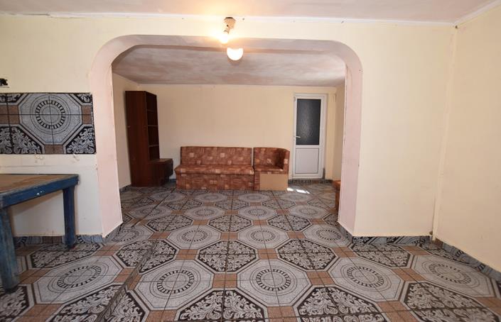 Image No.10-2 Bed House for sale