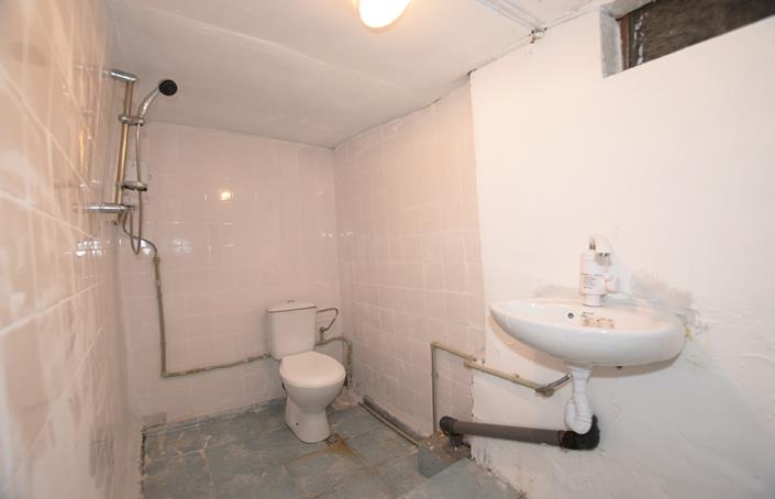 Image No.15-2 Bed House for sale