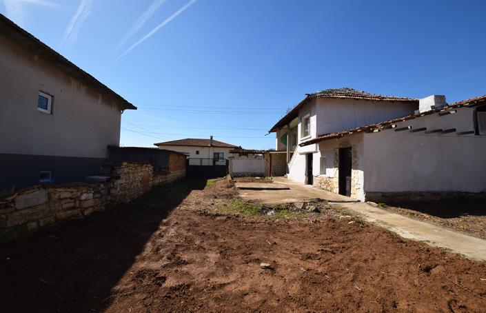 Image No.38-2 Bed House for sale