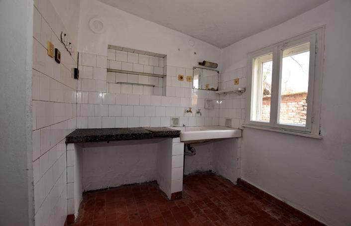 Image No.39-3 Bed Hotel for sale