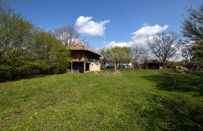 Image No.8-2 Bed House for sale