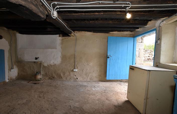 Image No.27-2 Bed House for sale