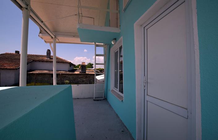 Image No.17-1 Bed House for sale