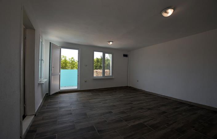 Image No.21-1 Bed House for sale