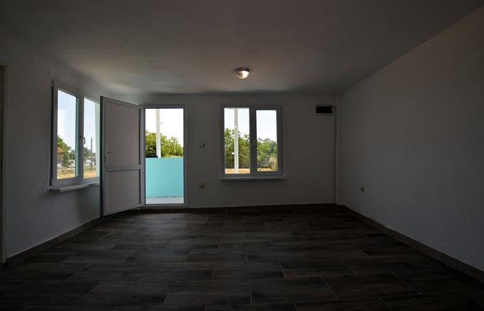 Image No.22-1 Bed House for sale