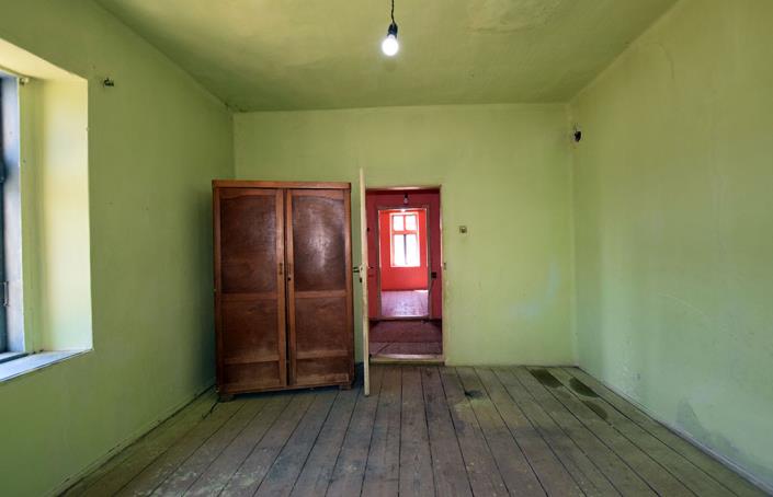 Image No.41-2 Bed House for sale