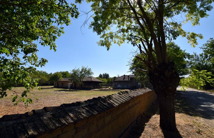 Image No.8-4 Bed House for sale