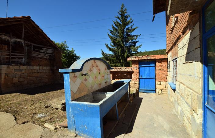 Image No.11-3 Bed House for sale