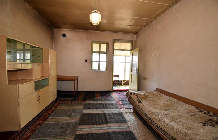 Image No.42-2 Bed House for sale