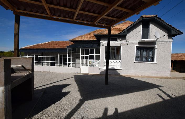 Image No.8-3 Bed House for sale