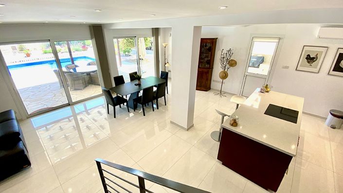 Image No.30-4 Bed Villa for sale