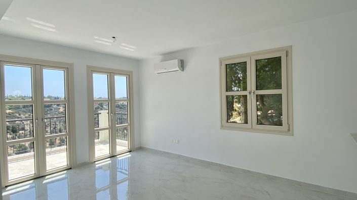 Image No.4-3 Bed Villa for sale