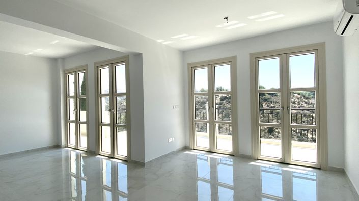 Image No.7-3 Bed Villa for sale