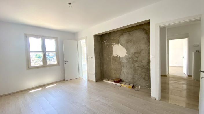 Image No.9-3 Bed Villa for sale