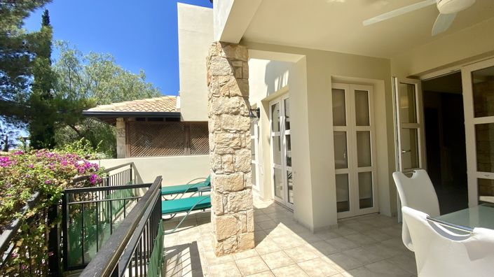 Image No.11-2 Bed Villa for sale