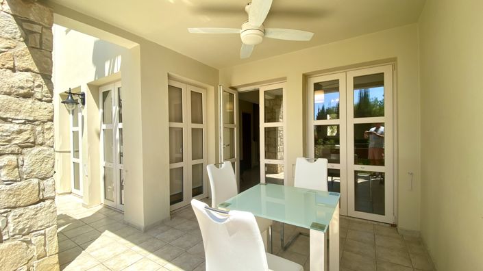 Image No.12-2 Bed Villa for sale