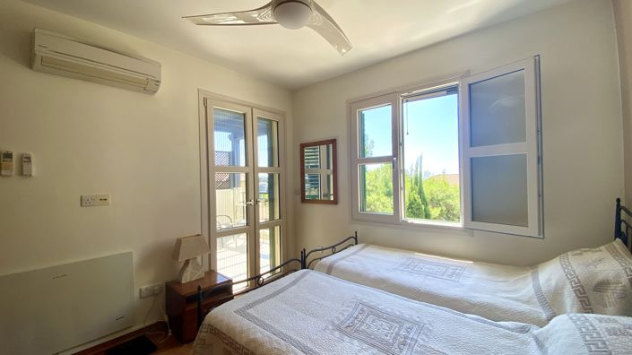 Image No.15-2 Bed Villa for sale