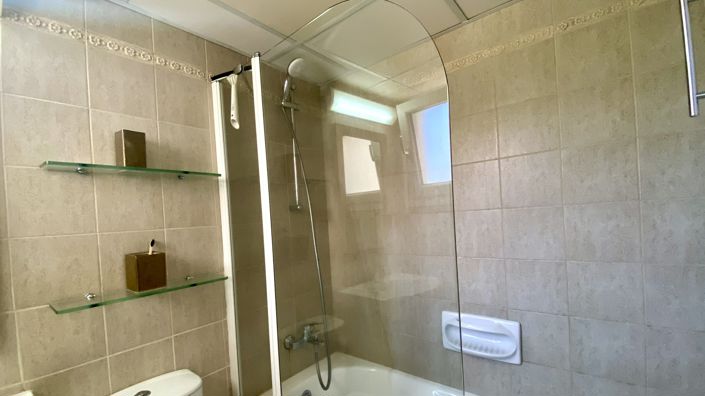 Image No.16-2 Bed Villa for sale