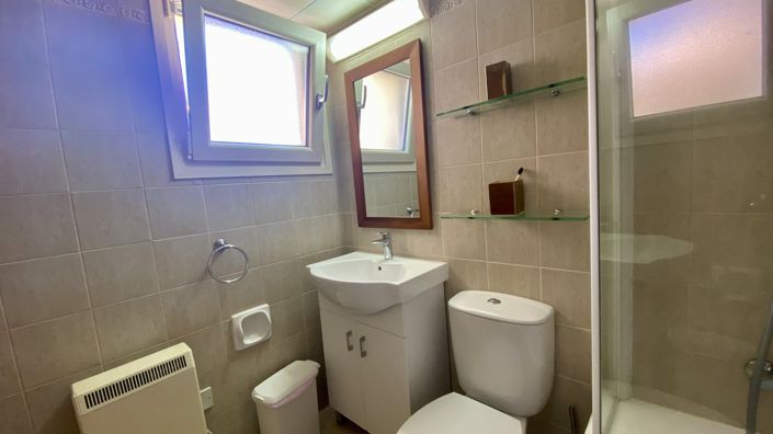 Image No.17-2 Bed Villa for sale