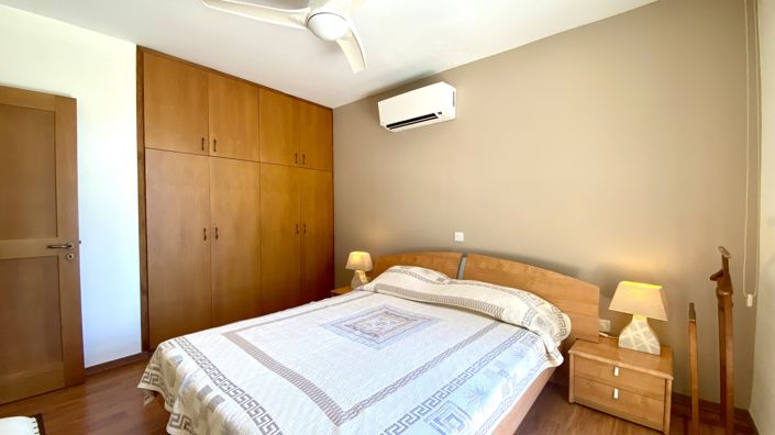 Image No.18-2 Bed Villa for sale