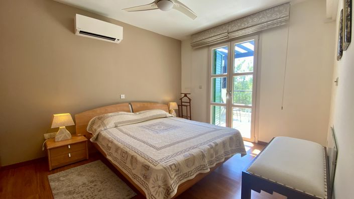 Image No.19-2 Bed Villa for sale