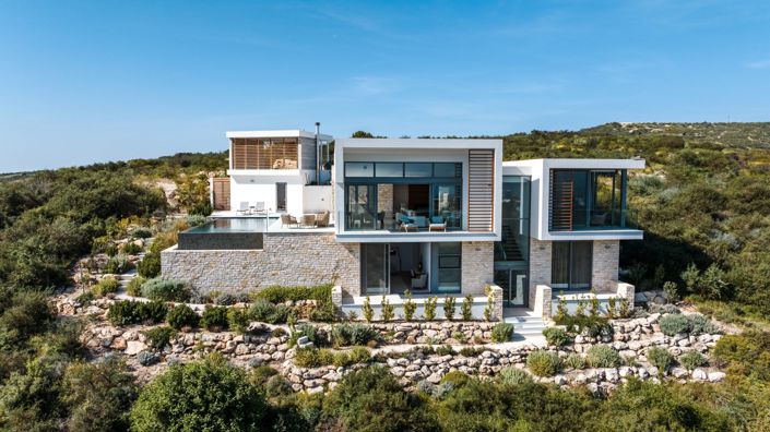 Image No.1-3 Bed Villa for sale
