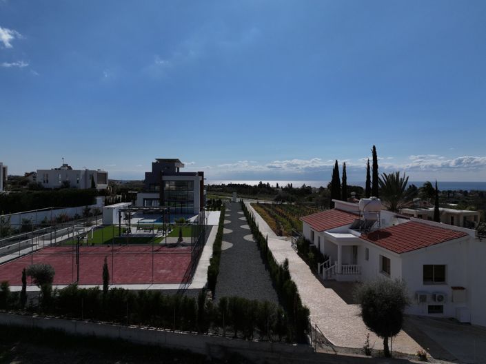 Image No.25-4 Bed House for sale