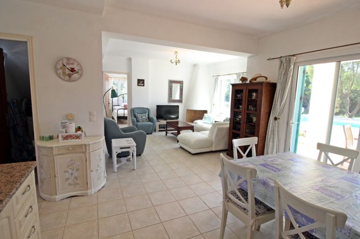 Image No.11-3 Bed Villa for sale