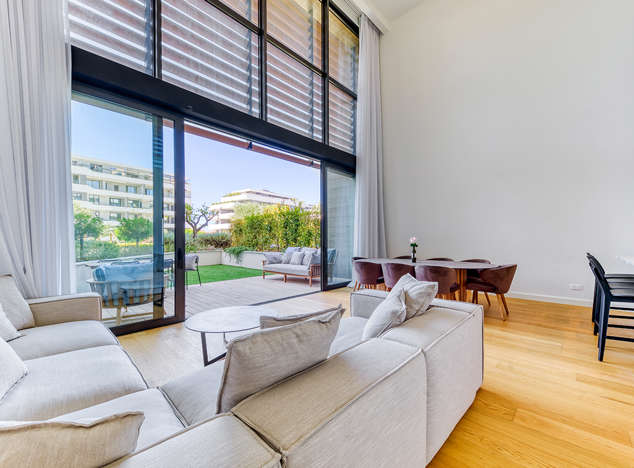 Image No.3-4 Bed House for sale