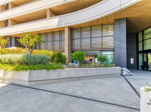 Image No.30-4 Bed House for sale