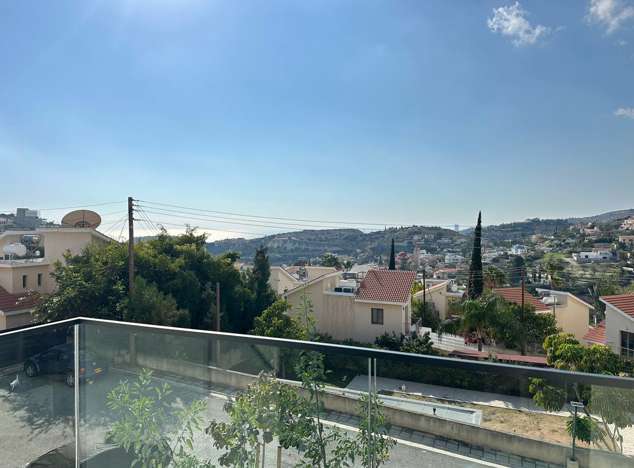 Image No.18-3 Bed Villa for sale