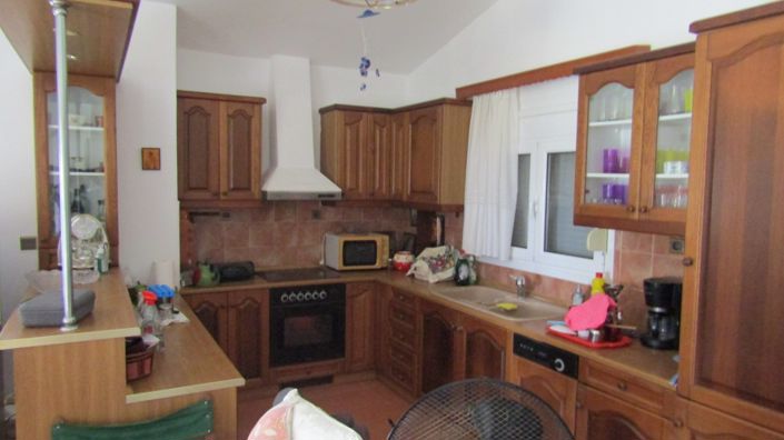 Image No.6-3 Bed House for sale