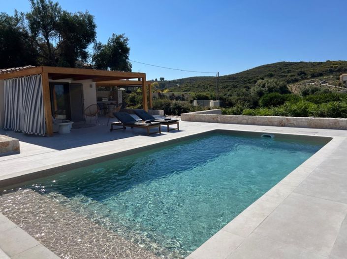 Image No.15-1 Bed House for sale