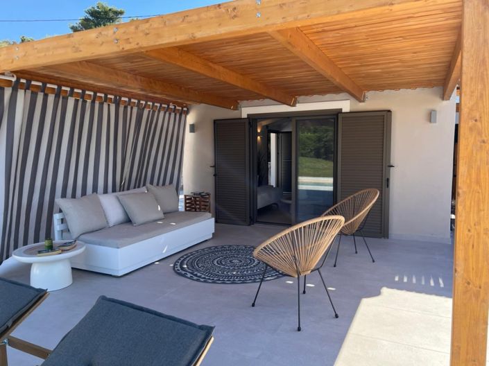 Image No.16-1 Bed House for sale