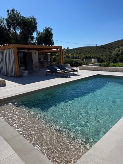 Image No.17-1 Bed House for sale