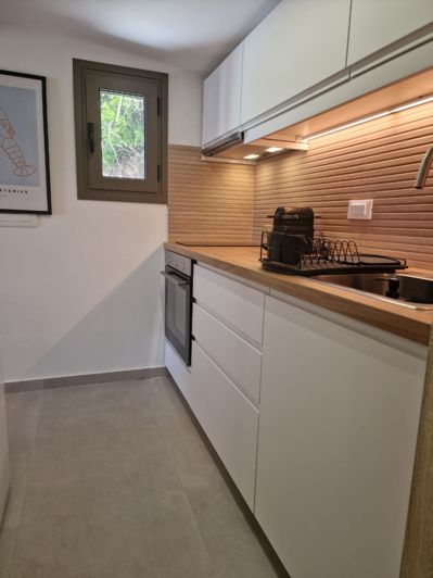 Image No.6-1 Bed House for sale